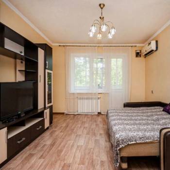 Сдается 1-комнатная квартира, 38 м²