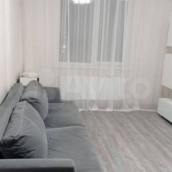 Сдается 1-комнатная квартира, 38 м²