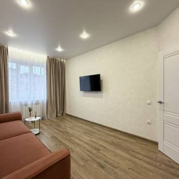 Сдается 1-комнатная квартира, 38 м²