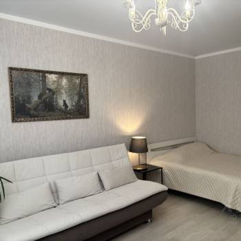 Продается 1-комнатная квартира, 38 м²