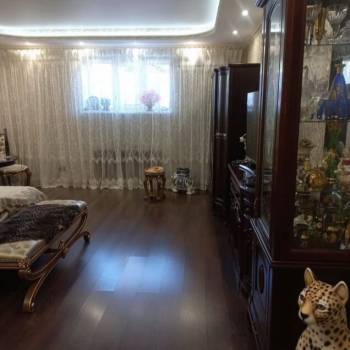 Продается 2-х комнатная квартира, 148,5 м²