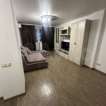 Сдается 1-комнатная квартира, 42,3 м²