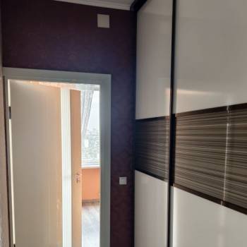 Сдается Многокомнатная квартира, 90 м²