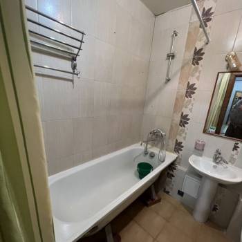 Продается 1-комнатная квартира, 50 м²