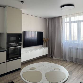 Сдается 1-комнатная квартира, 50 м²