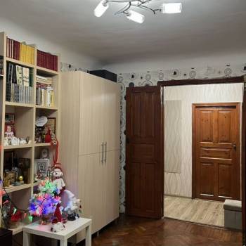 Продается Многокомнатная квартира, 80,5 м²