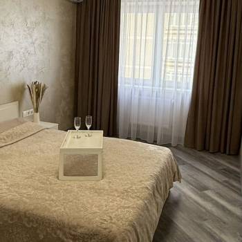 Сдается 1-комнатная квартира, 49 м²