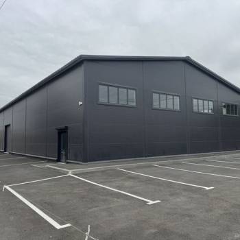 Сдается Нежилое помещение, 450 м²