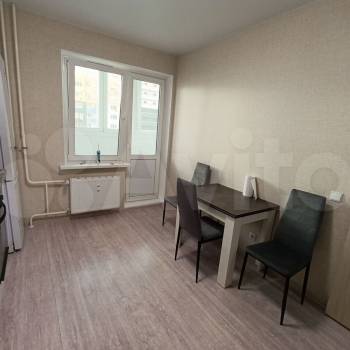 Сдается 1-комнатная квартира, 37 м²