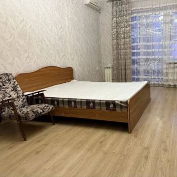 Сдается 1-комнатная квартира, 45 м²