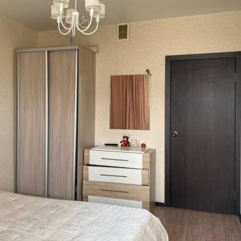 Продается 1-комнатная квартира, 38 м²