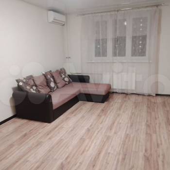 Сдается 1-комнатная квартира, 38 м²