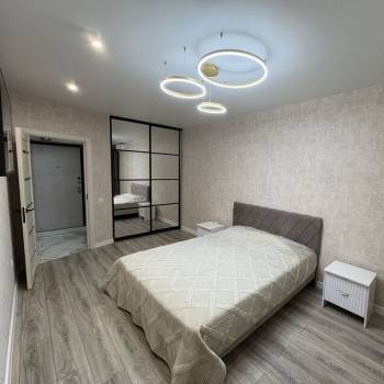 Продается 1-комнатная квартира, 40 м²