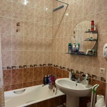 Сдается 1-комнатная квартира, 43 м²