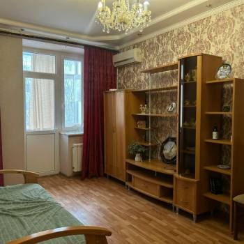 Сдается 1-комнатная квартира, 43 м²