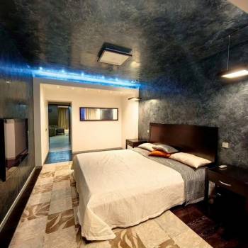 Сдается 2-х комнатная квартира, 92 м²