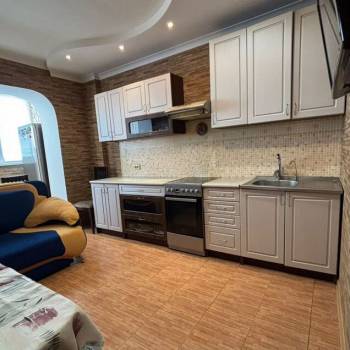 Продается 1-комнатная квартира, 46,1 м²