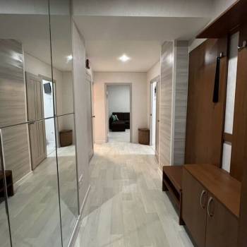 Сдается 2-х комнатная квартира, 65 м²