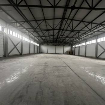 Сдается Нежилое помещение, 1000 м²