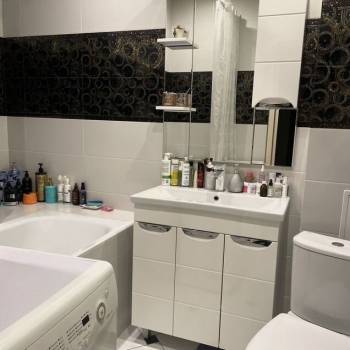 Продается 1-комнатная квартира, 49,8 м²