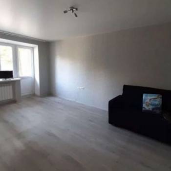 Продается 1-комнатная квартира, 33 м²