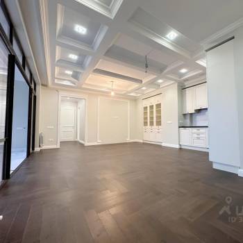 Продается Многокомнатная квартира, 172 м²