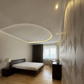 Продается 3-х комнатная квартира, 90 м²