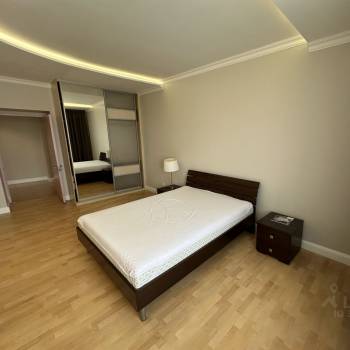 Продается 3-х комнатная квартира, 90 м²