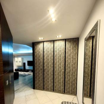 Сдается 2-х комнатная квартира, 92 м²