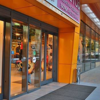 Сдается Нежилое помещение, 220 м²