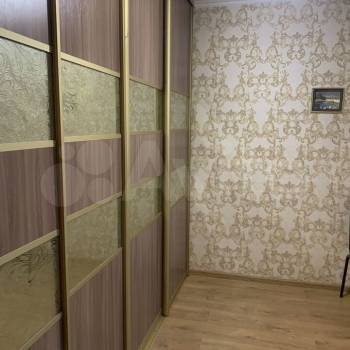 Сдается Многокомнатная квартира, 60 м²