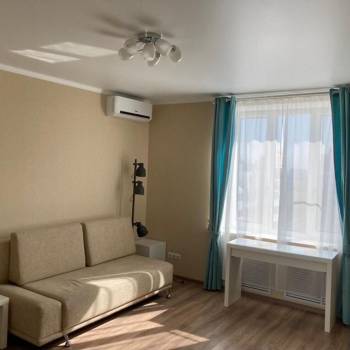 Продается 1-комнатная квартира, 39 м²