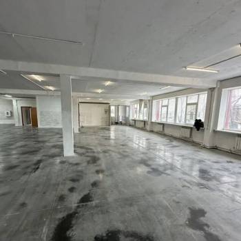 Сдается Нежилое помещение, 370 м²