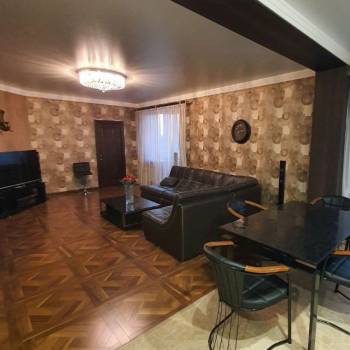 Сдается Многокомнатная квартира, 90 м²