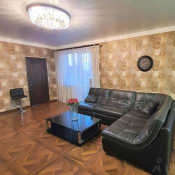 Сдается Многокомнатная квартира, 90 м²