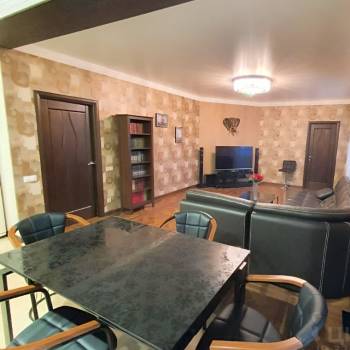 Сдается Многокомнатная квартира, 90 м²