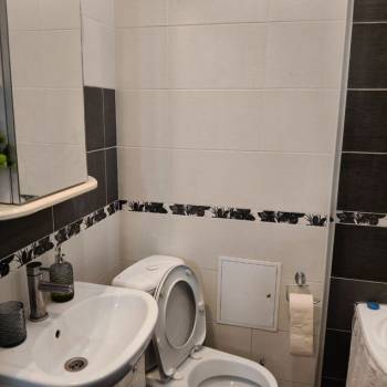 Сдается Многокомнатная квартира, 64 м²