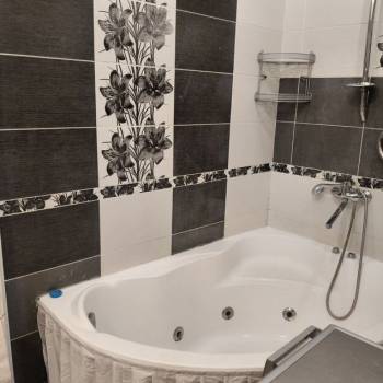 Сдается Многокомнатная квартира, 64 м²