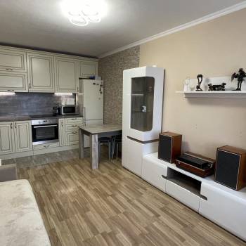 Сдается 1-комнатная квартира, 35 м²