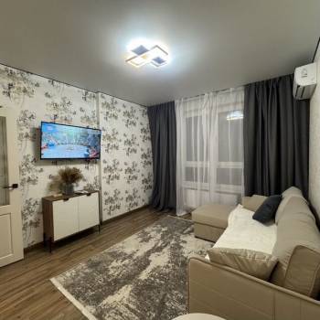 Сдается 1-комнатная квартира, 38 м²