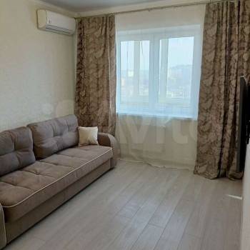 Сдается 1-комнатная квартира, 42 м²