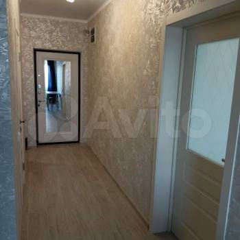 Сдается 1-комнатная квартира, 42 м²