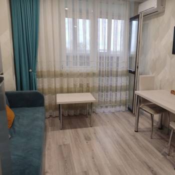 Сдается 1-комнатная квартира, 47 м²