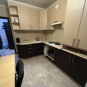 Сдается 1-комнатная квартира, 42 м²