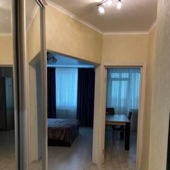 Сдается 1-комнатная квартира, 38 м²