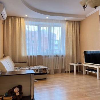 Сдается 2-х комнатная квартира, 65 м²