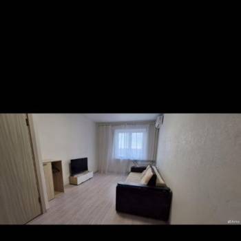 Сдается 1-комнатная квартира, 37 м²