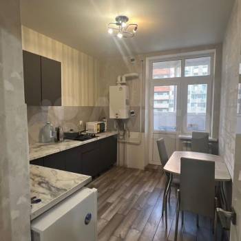 Сдается 1-комнатная квартира, 39 м²