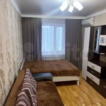 Сдается 1-комнатная квартира, 40 м²