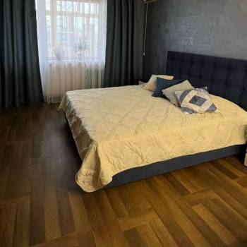 Продается Многокомнатная квартира, 100 м²